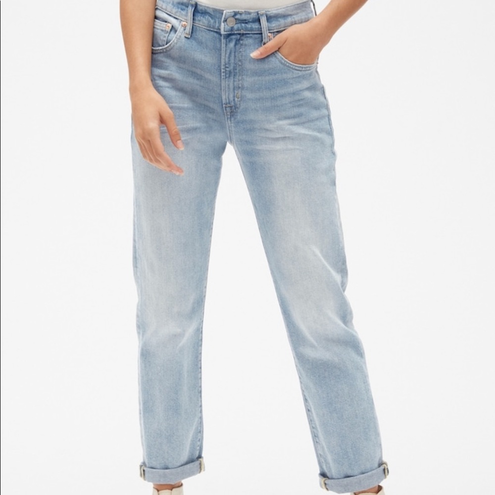 GAP Mom Jean